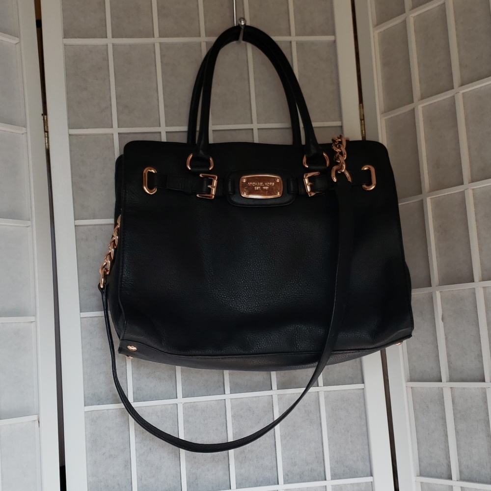 Michael kors shoulder bag